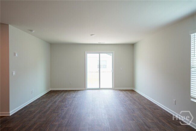 Building Photo - 110 Painted Lady Lp