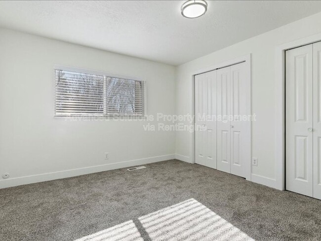 Building Photo - 3062 S 300 E