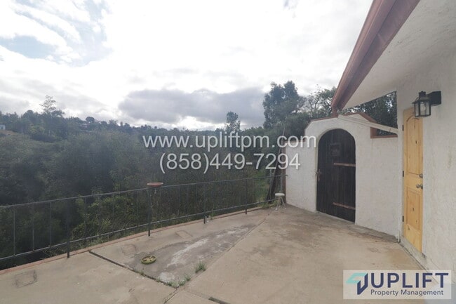 Building Photo - 766 S Grade Rd