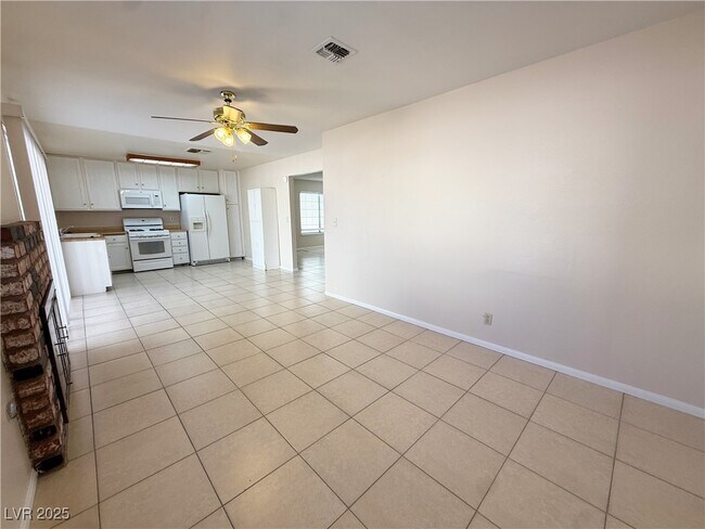 Building Photo - 6568 Gazelle Dr