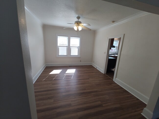 Building Photo - 712 4th St NW