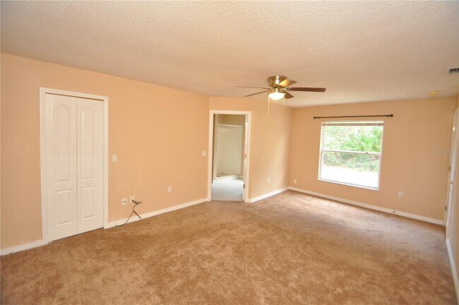Building Photo - 65 Rolling Fern Dr