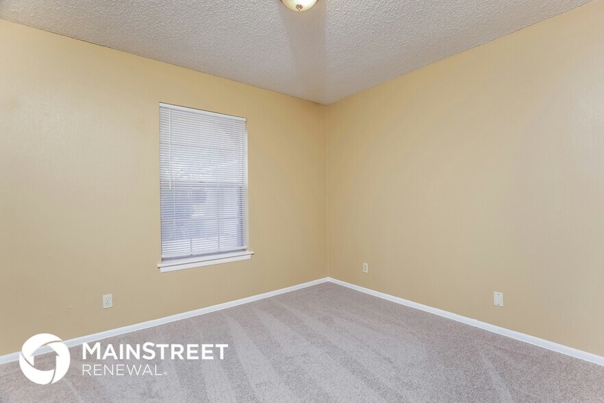 Building Photo - 12427 Constitution Dr