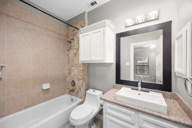 Building Photo - 7930 Stoneyway Dr