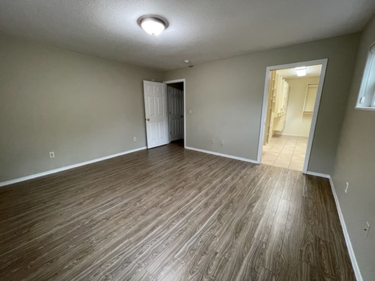 Building Photo - 12242 S Breyman Ave