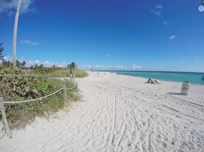 Building Photo - 540 74th St