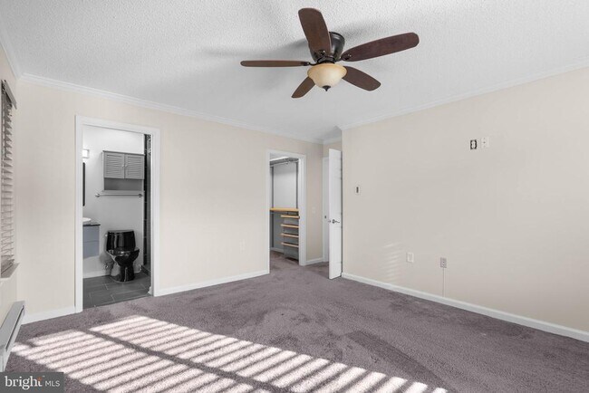 Building Photo - 15316 Pine Orchard Dr