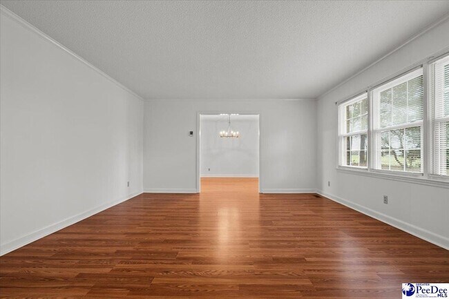 Building Photo - 2223 Camlin Ln