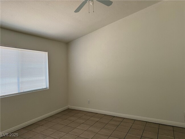 Building Photo - 1412 Bent Arrow Dr