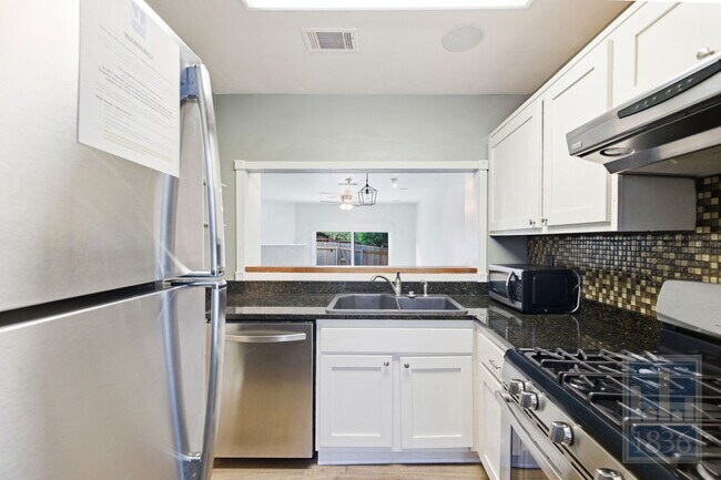 Building Photo - 11821 Bittern Hollow