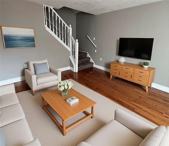 Building Photo - 52 Nancy St