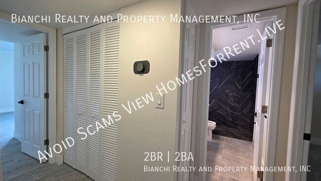 Building Photo - 2618 Cove Cay Dr