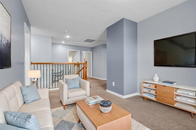 Building Photo - 6719 Path Way Ct