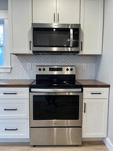 Building Photo - 39 Oxford St