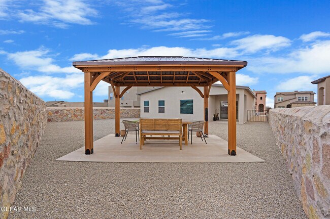 Building Photo - 2308 Enchanted Quail