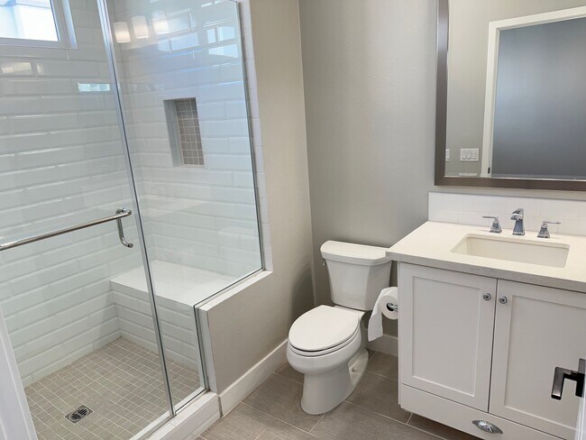 Building Photo - Cessna Lane