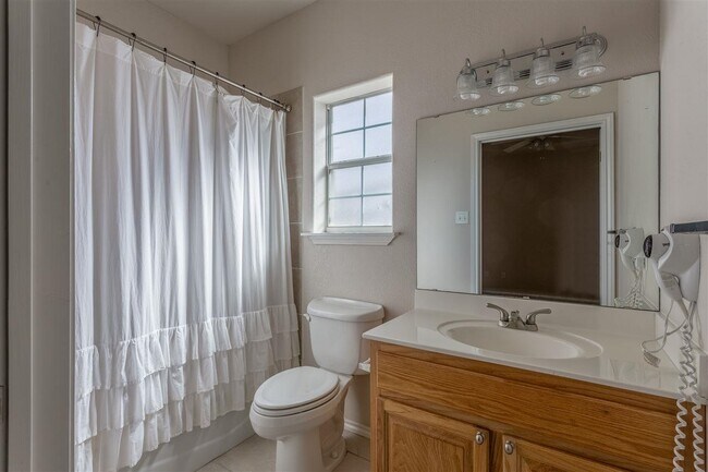 Building Photo - 309 Boulder Ridge Dr
