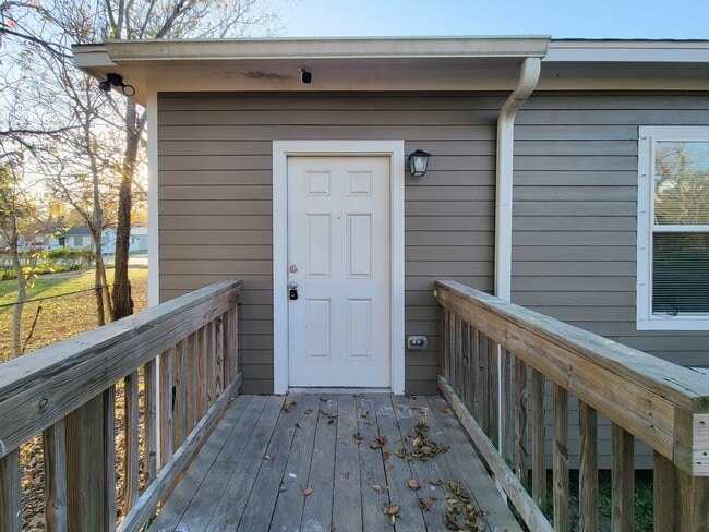 Building Photo - 3201 J P Davis Ave