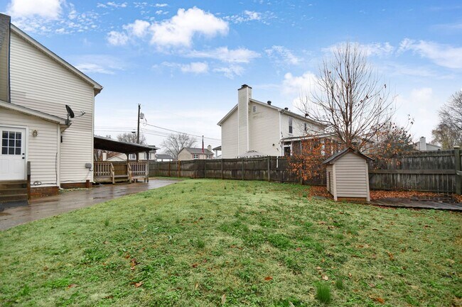 Building Photo - Pet Friendly Five Bedroom!