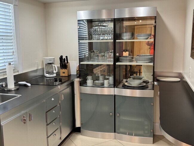 Building Photo - 112 S Federal Hwy