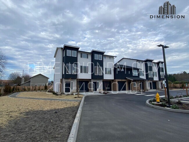 Building Photo - Dimension Auburn On M St