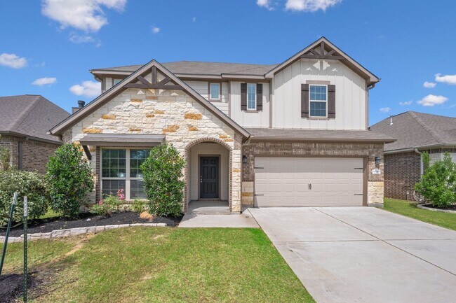 Building Photo - Spacious 4-Bedroom, 3-Bath Home – Over 2,3...