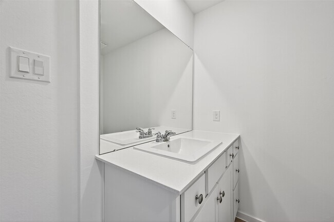 Building Photo - 3036 Majestic Sunrise Dr