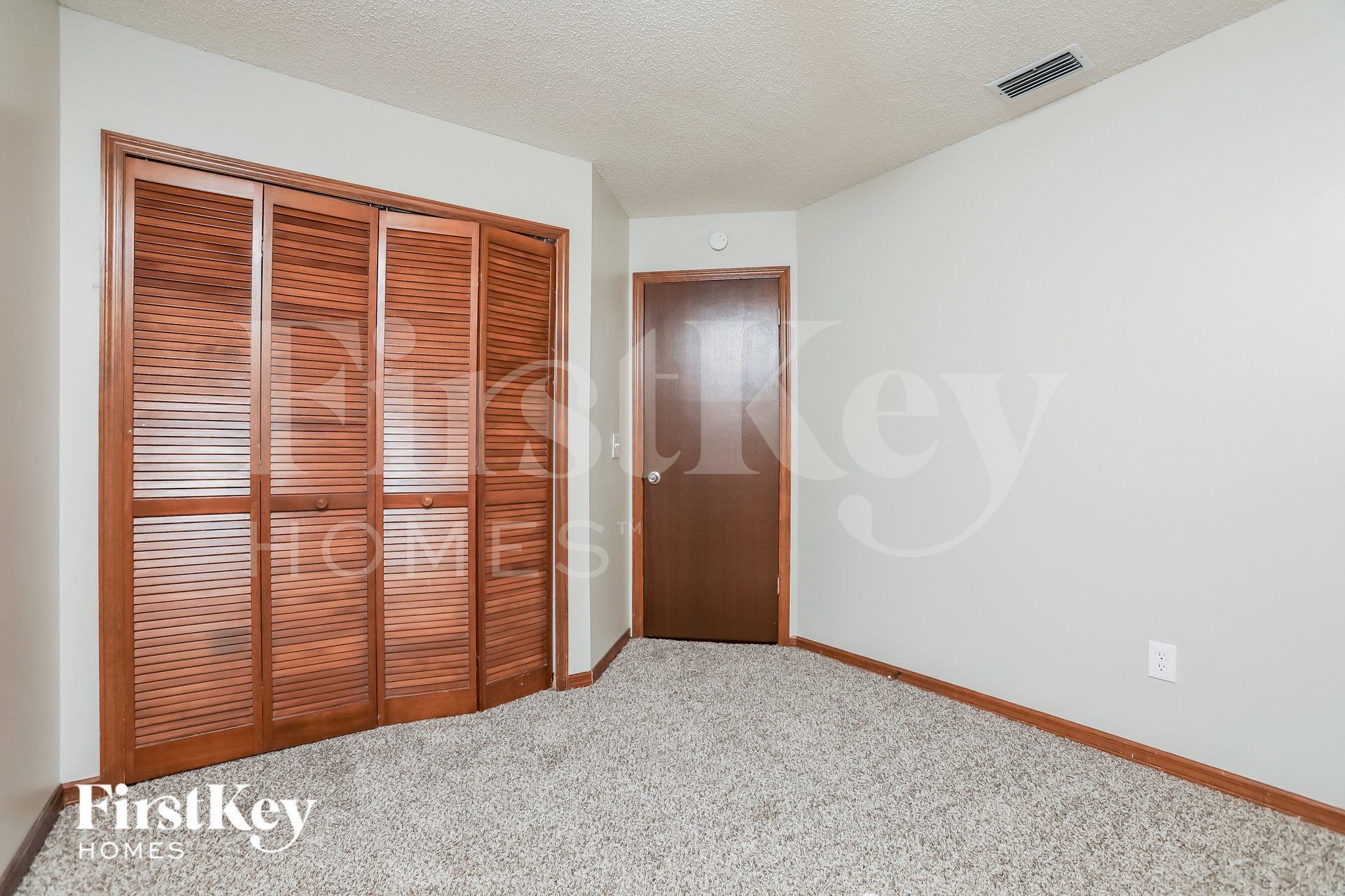 Building Photo - 104 Hazel Blvd