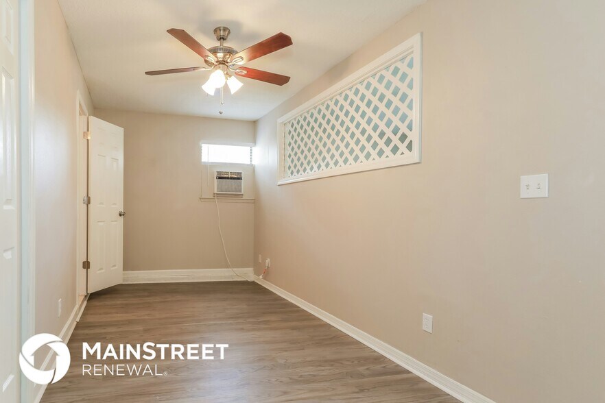 Building Photo - 7453 Amandas Crossing Dr N