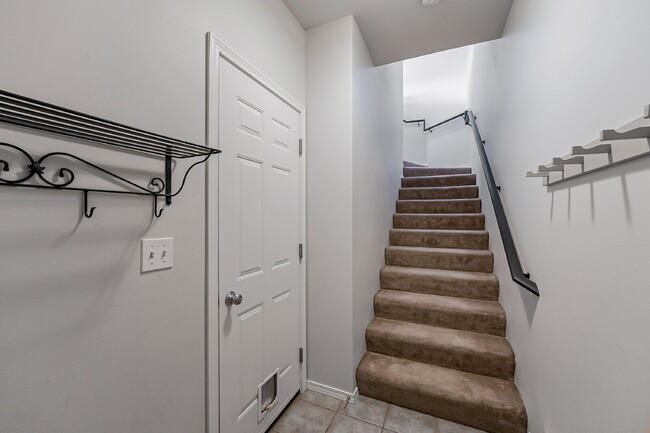 Building Photo - Looking for a place to call home, look no further.  Move-in ready, call and schedule a showing.