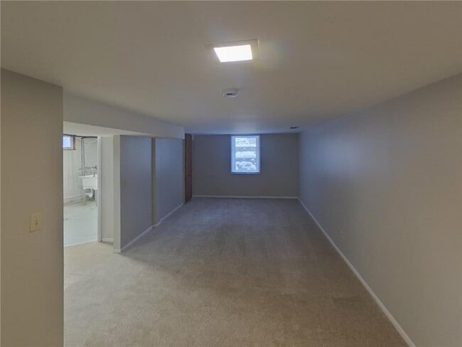 Building Photo - 2605 Eastman Dr