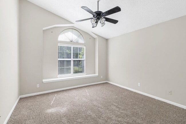 Building Photo - 710 Osprey Dr