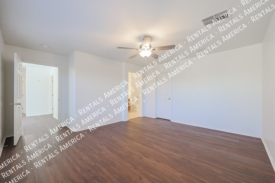 Building Photo - 35005 N 30th Dr