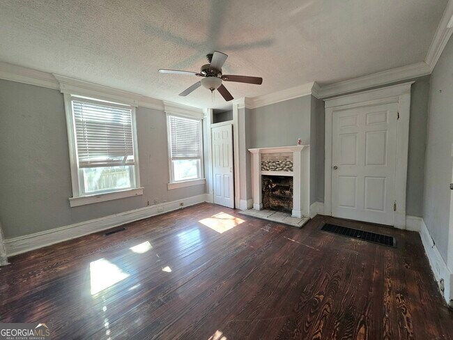 Building Photo - 1492 Virginia Ave