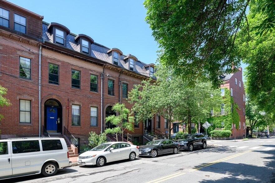 Building Photo - 87 3rd St