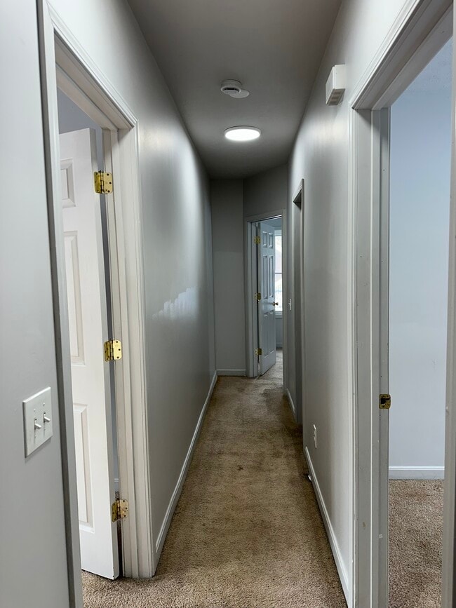 Building Photo - 2340 E 90th St