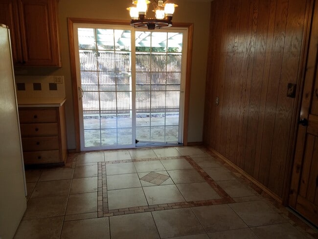 Building Photo - 4328 Gary St