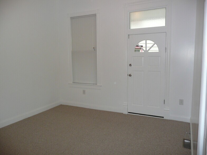 Bedroom 1 - View 1 - 225 Emerson St