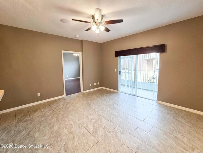 Building Photo - 1015 Venetian Dr