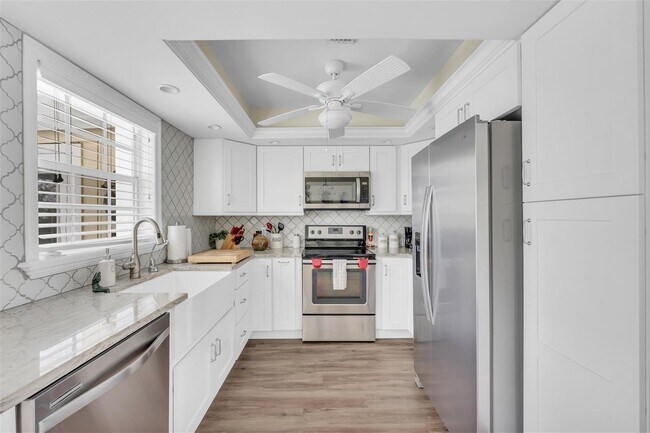 Building Photo - 9860 NW 3rd St