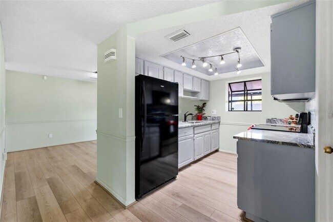 Building Photo - 10187 122nd Ave N