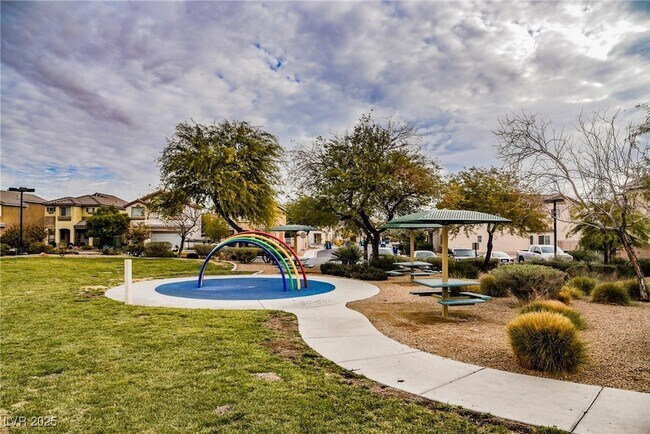 Building Photo - 4847 Double Down Dr