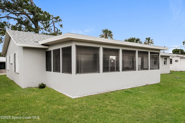 Building Photo - 147 Ramie Ln