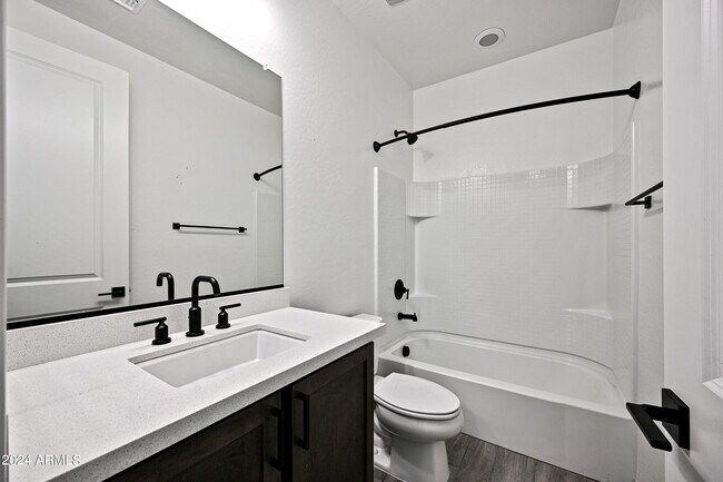 Building Photo - 13360 W Briles Rd