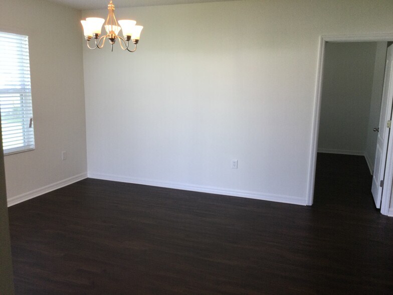 Building Photo - 3429 San Moise Pl