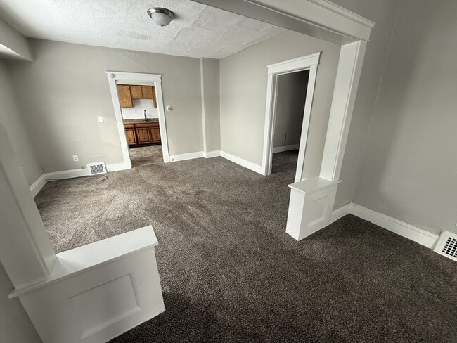 Building Photo - 12519 Forest Ave