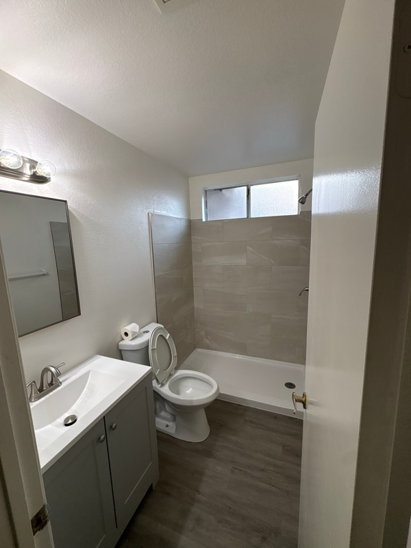 Building Photo - 41430 Avenida De La Reina