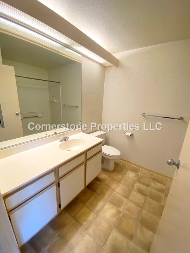 Building Photo - 95-1147-1147 Makaikai St