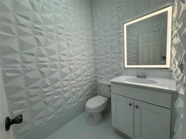 Building Photo - 10012 NW 7th St