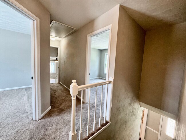 Building Photo - 2309 Cornstalk Ct